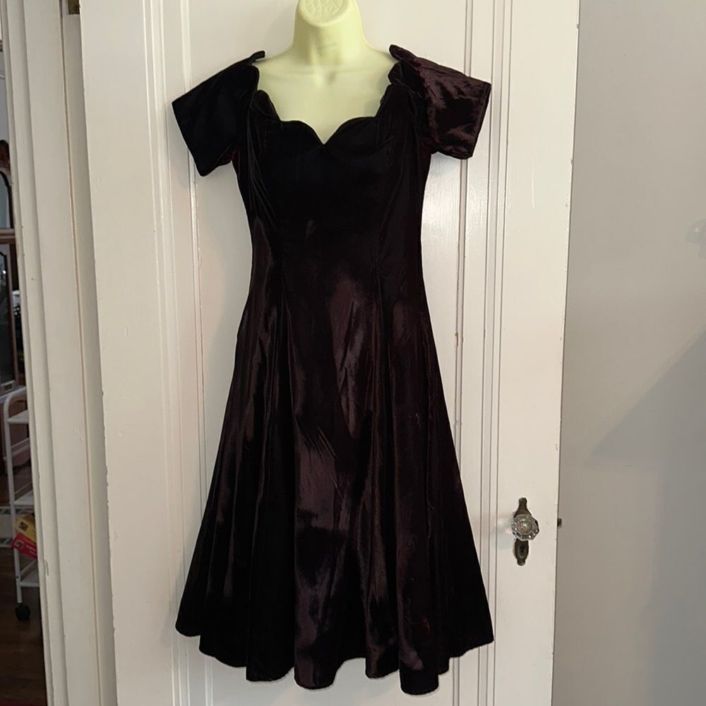 Vtg 80s Niki Originals dark brown velvet party or dance dress/scalloped neck